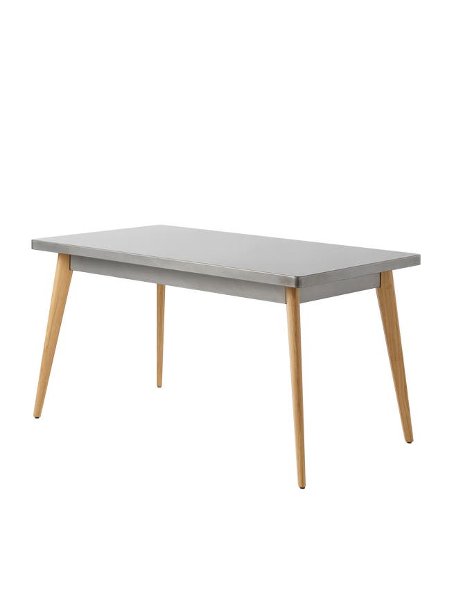 Table 55 pieds chêne de Tolix, 140 x 80, Brut vernis Table 55 pieds chêne de Tolix, 140 x 80, Brut vernis
