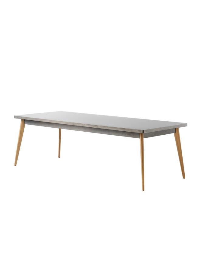 Table 55 pieds chêne de Tolix, 240 x 100, Brut vernis Table 55 pieds chêne de Tolix, 240 x 100, Brut vernis