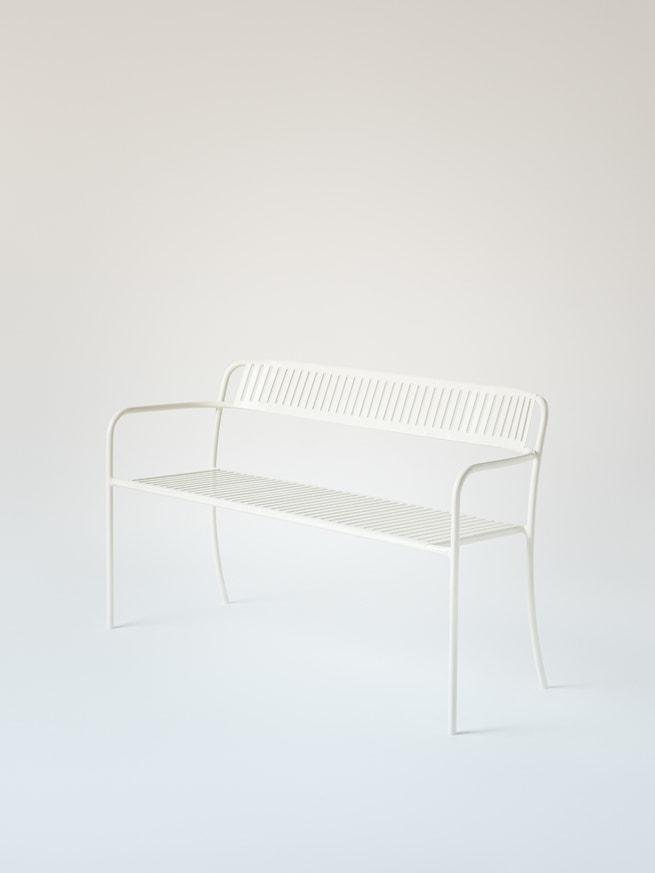 Banc avec dossier PATIO en acier inoxydable de Tolix, Blanc pur Banc avec dossier PATIO en acier inoxydable de Tolix, Blanc pur