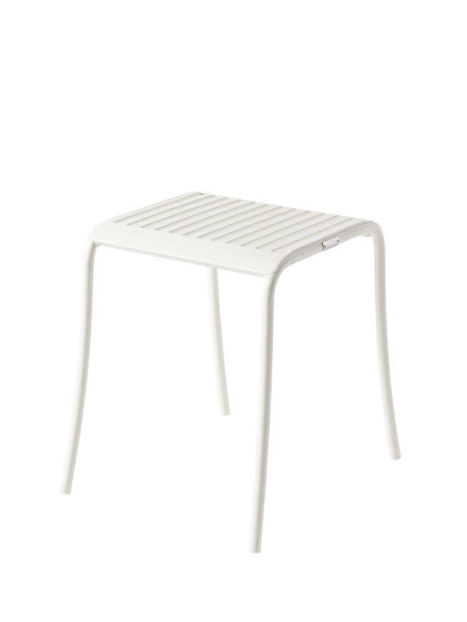 Tabouret à lames PATIO en acier inoxydable de Tolix, Blanc pur Tabouret à lames PATIO en acier inoxydable de Tolix, Blanc pur