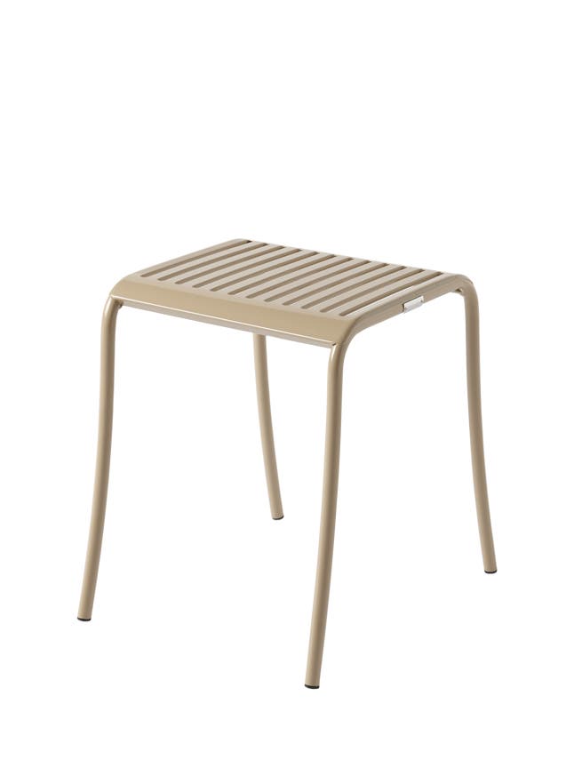 Tabouret à lames PATIO en acier inoxydable de Tolix, Beige gris Tabouret à lames PATIO en acier inoxydable de Tolix, Beige gris