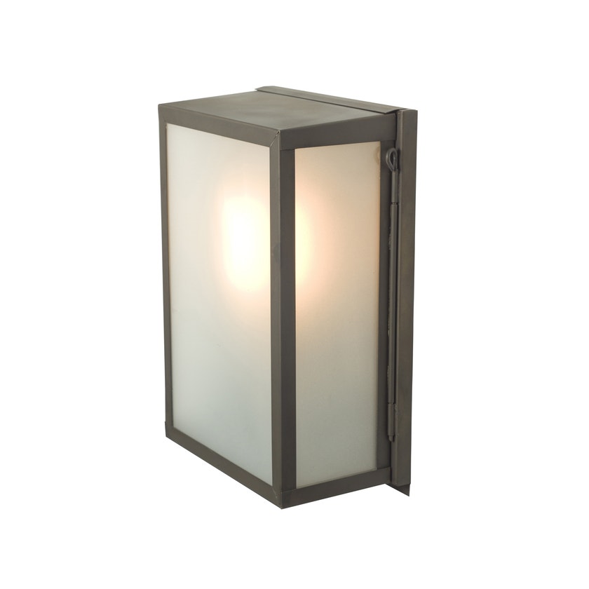 Applique BOX SMALL de Davey Lighting, Verre dépoli, Laiton vieilli Applique BOX SMALL de Davey Lighting, Verre dépoli, Laiton vieilli