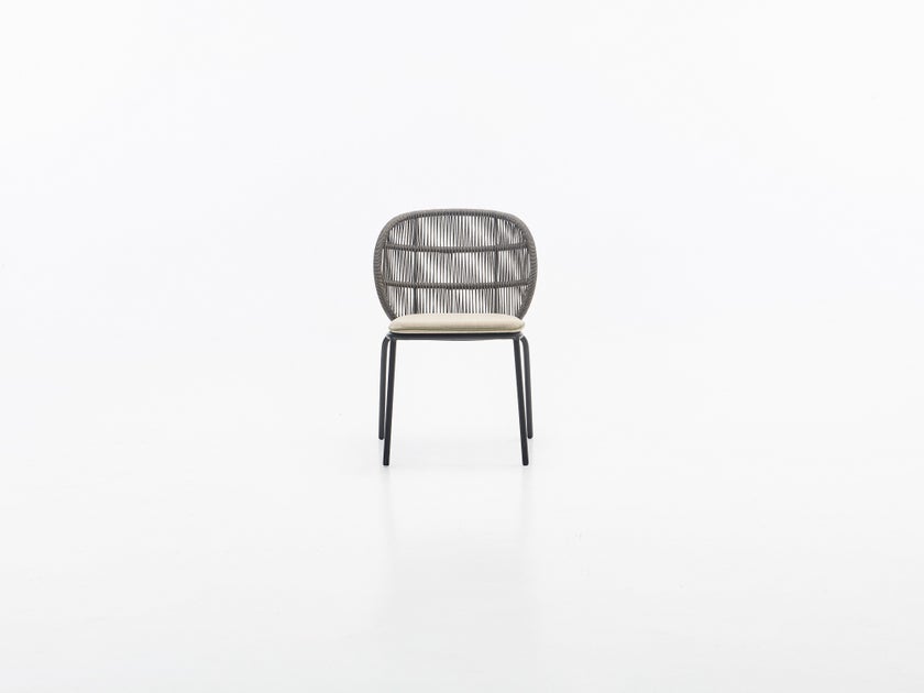 Chaise de repas extérieur KODO de Vincent Sheppard, Fossil Grey, Sans coussin Chaise de repas extérieur KODO de Vincent Sheppard, Fossil Grey, Sans coussin