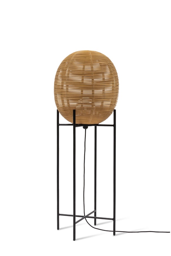 Lampe à poser SIRA de Vincent Sheppard, Avec base acier, H. 115, Rotin naturel Lampe à poser SIRA de Vincent Sheppard, Avec base acier, H. 115, Rotin naturel