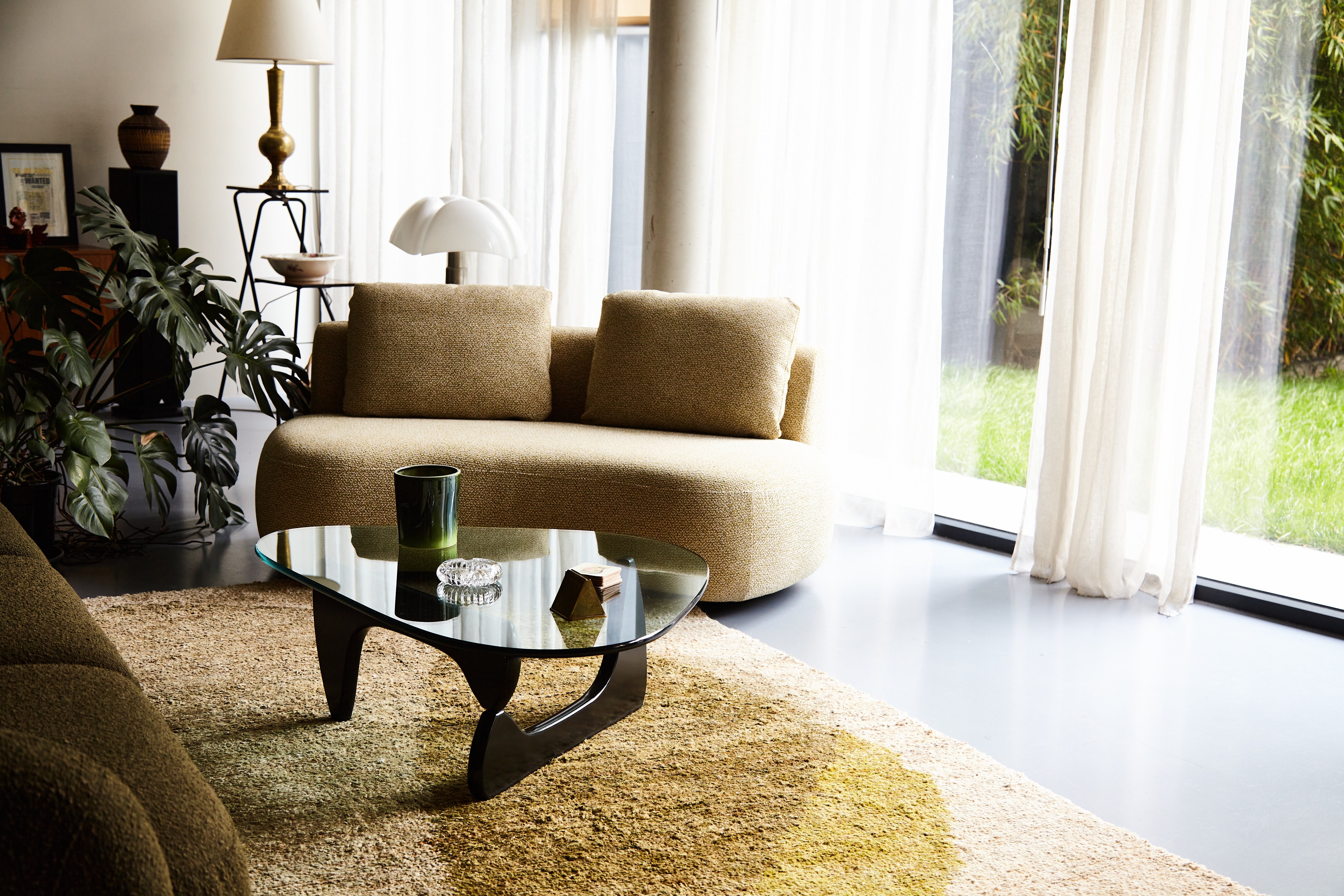 Canapé arrondi Moncey 2 places en tweed Lime